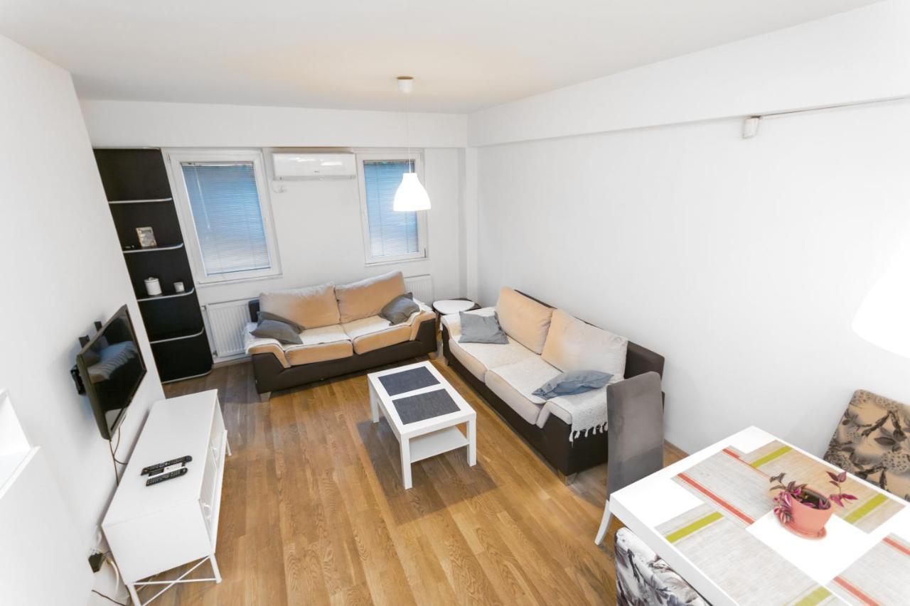 One Bedroom Apartment With Private Parking Üsküp Dış mekan fotoğraf